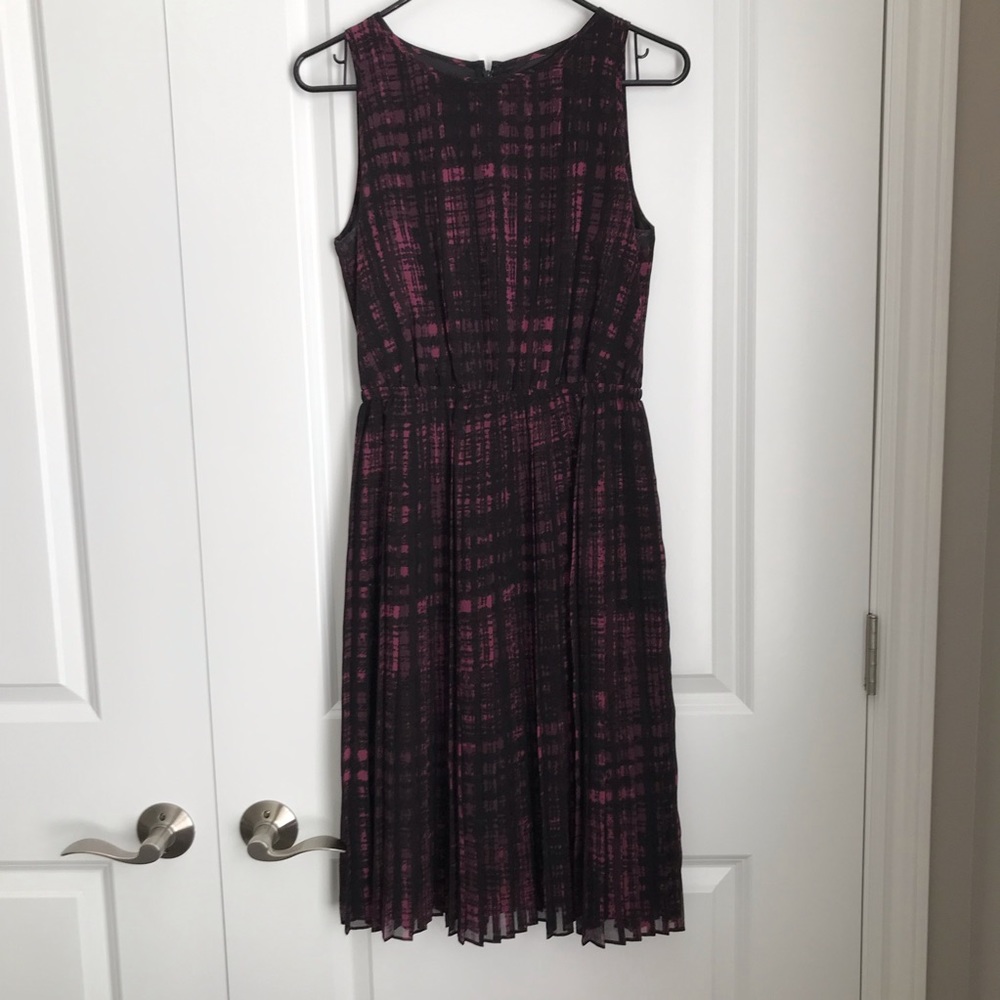 Banana Republic Pleated Midi Dress